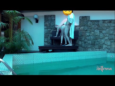 ❤️ Bos menjemput pembantu rumah ke kolam, tetapi tidak dapat menahan panas ❤❌ seks berkualiti pada kami ms.sex-porntube.ru ☑